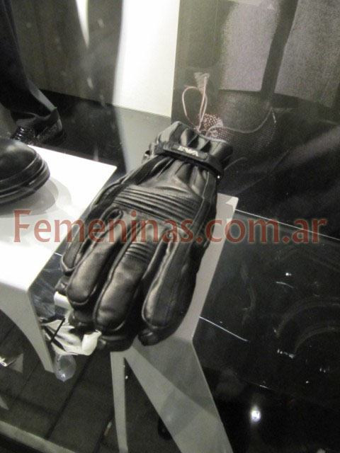 Armani guantes cuero negro